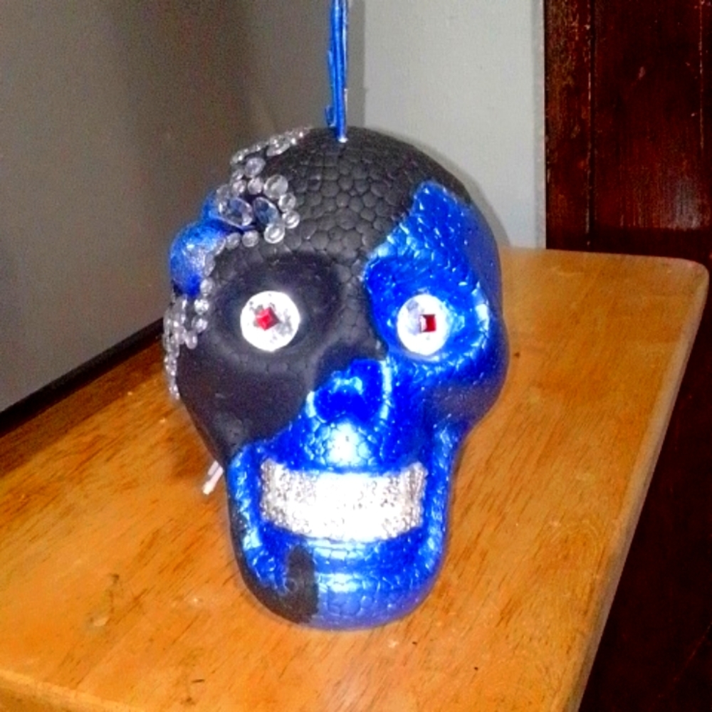 Custom skull head
